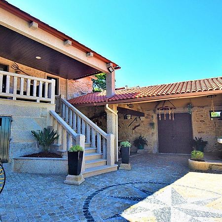 Galihost - A Casa Das Barreiras Meis Bagian luar foto