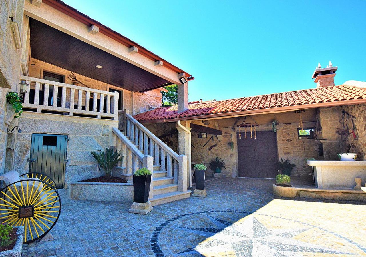 Galihost - A Casa Das Barreiras Meis Bagian luar foto