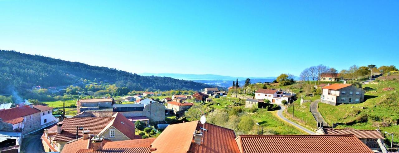 Galihost - A Casa Das Barreiras Meis Bagian luar foto