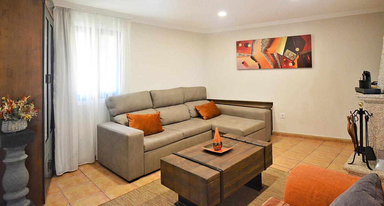 Galihost - A Casa Das Barreiras Meis Bagian luar foto